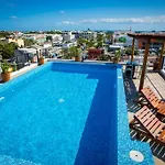 Wonderful Loft Near The 5Th Ave And The Beach.