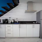 Wonderful Loft Near The 5Th Ave And The Beach.