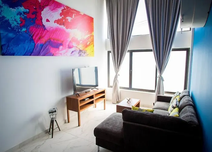 Wonderful Loft Near The 5Th Ave And The Beach.
