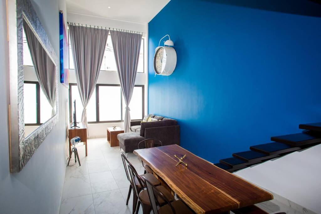Wonderful Loft Near The 5th Ave And The Beach. Apartamento
